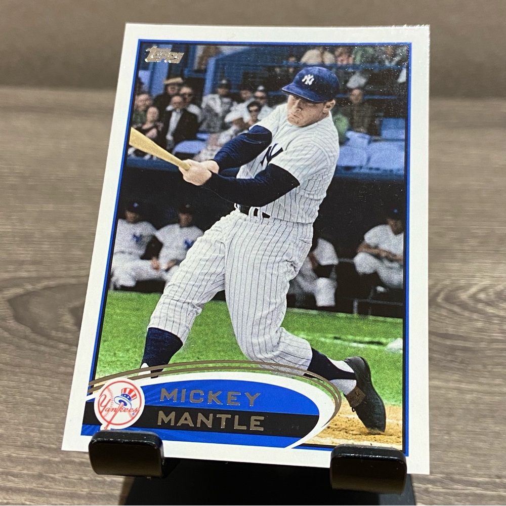 TOPPS HOF Legend Mickey Mantle New York Yankees Baseball Card #7